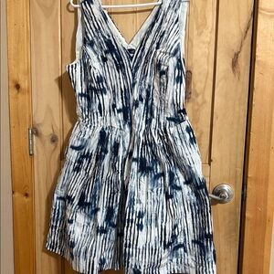 Simply Vera Vera Wang Blue and White Mini Dress